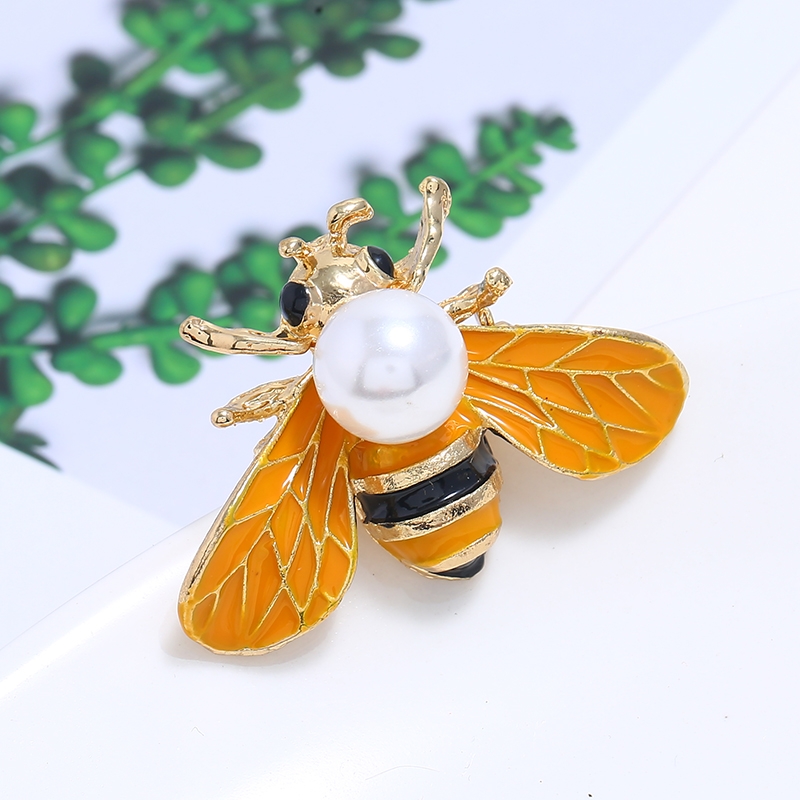 Original personalized insect animal water diamond brooch breast flower