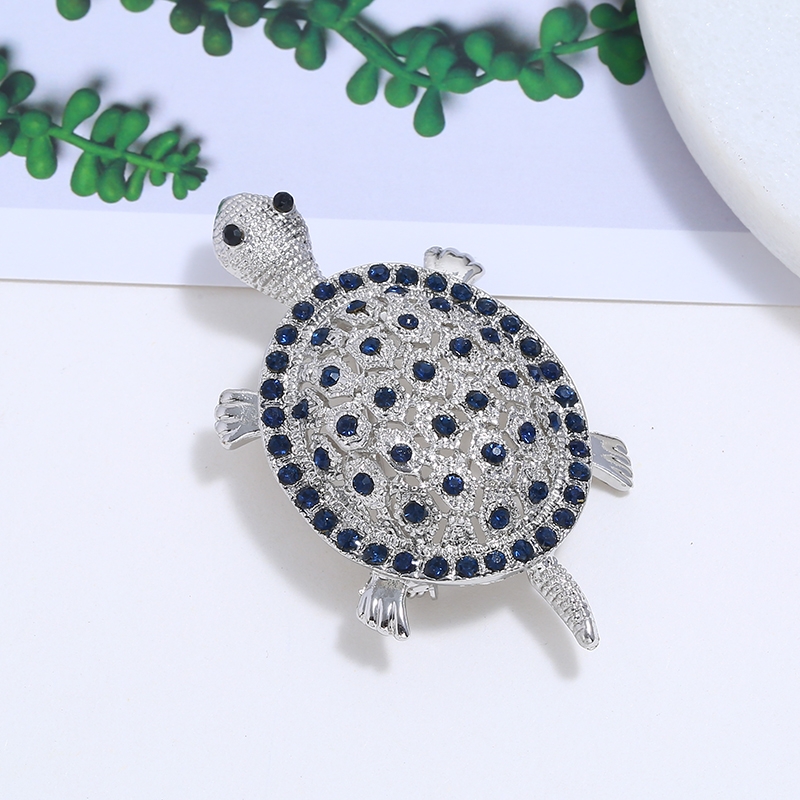 Original personalized insect animal water diamond brooch breast flower