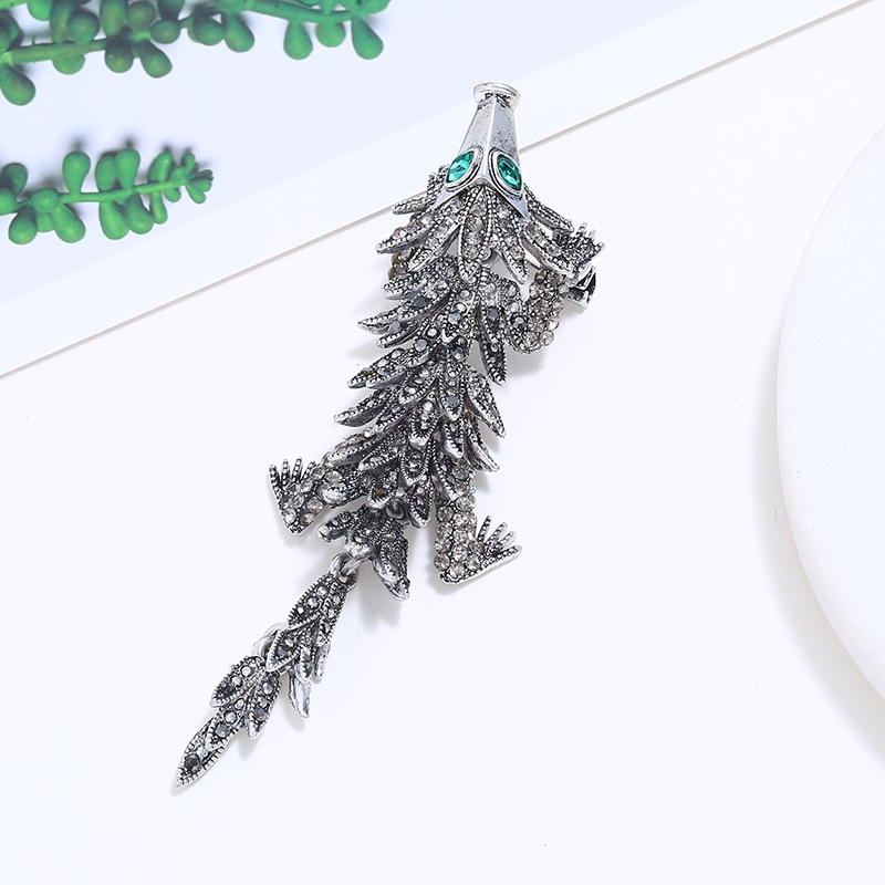 Original personalized insect animal water diamond brooch breast flower