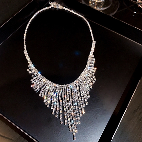 Sparkling and dazzling diamond studded banquet tassel necklace