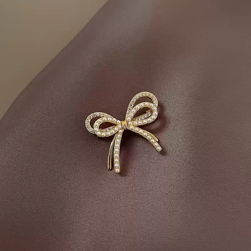 Butterfly knot pearl double-layer brooch