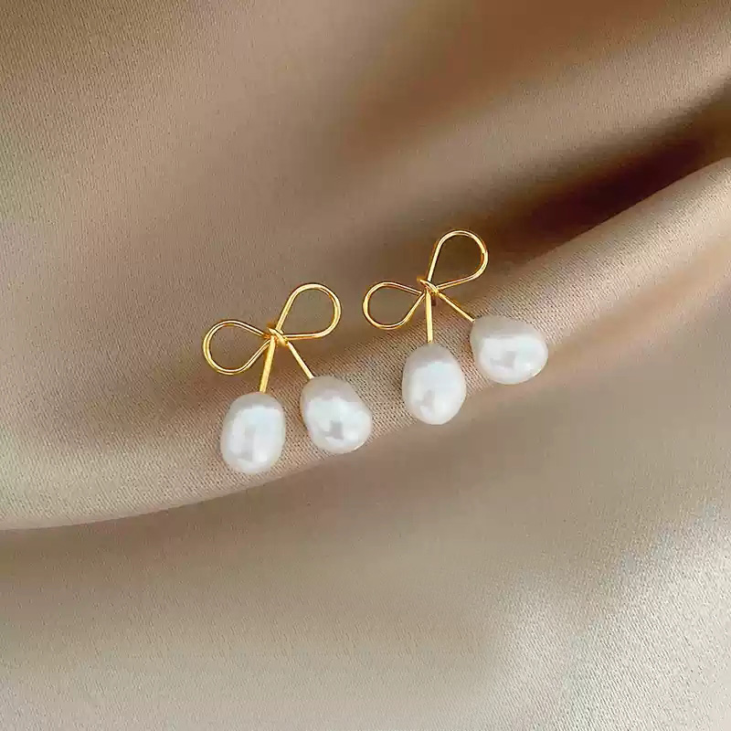 Pearl bow earrings~