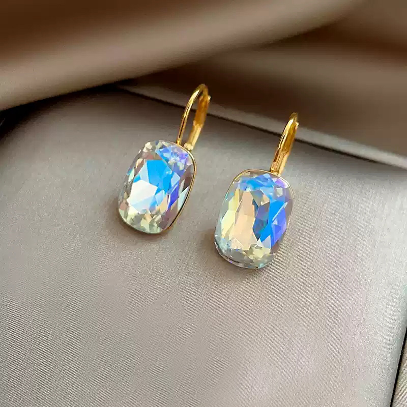 Square colored zircon earrings