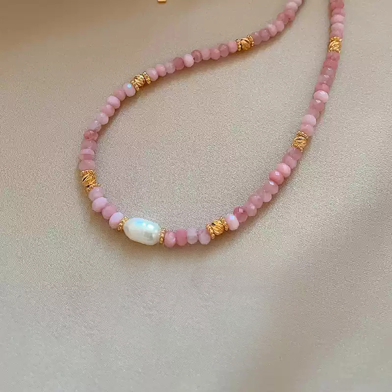 Pink pearl bead necklace [approximately 46+5cm in length]