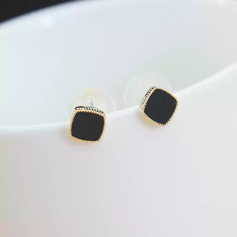 Mini earrings 7mm