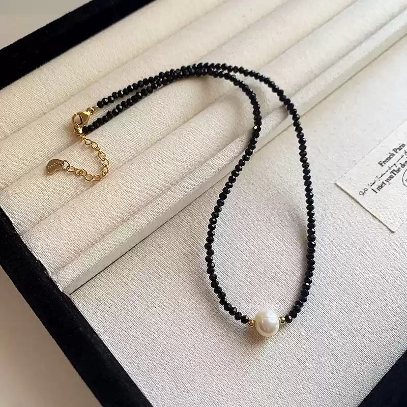 Black crystal pearl necklace~