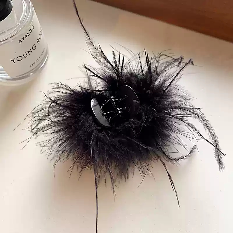 Black Feather Gripper