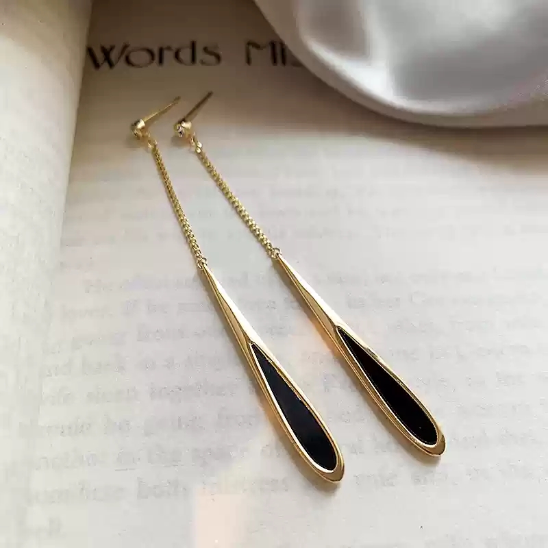 Black Water Drop Earrings