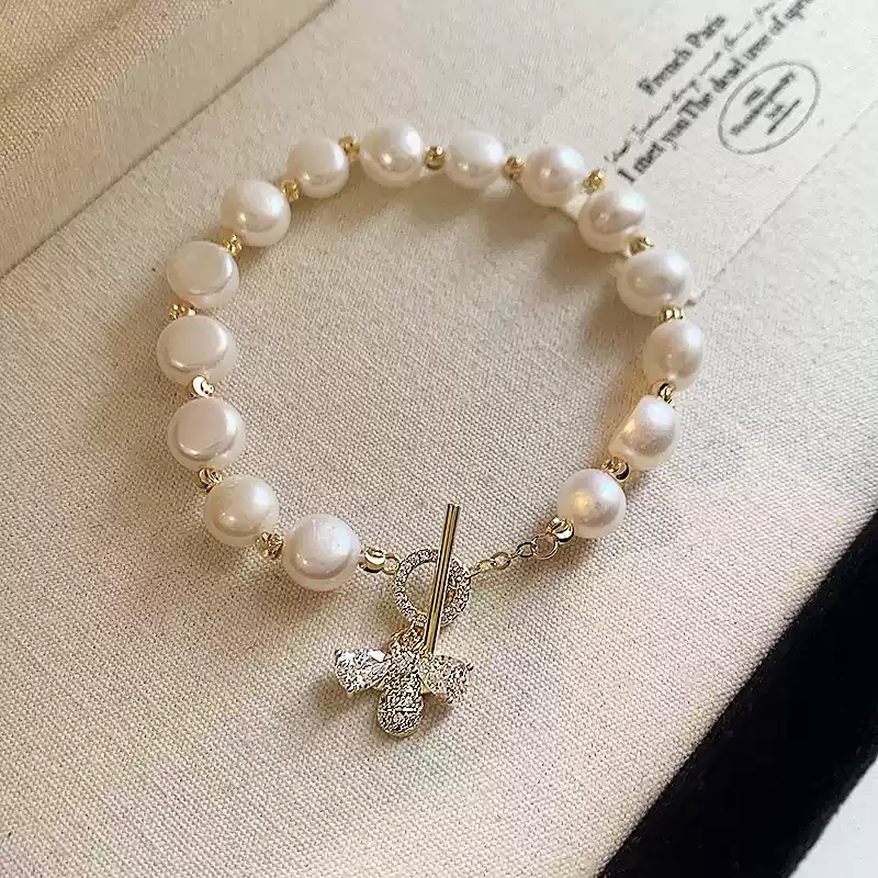 Bee Pearl Bracelet