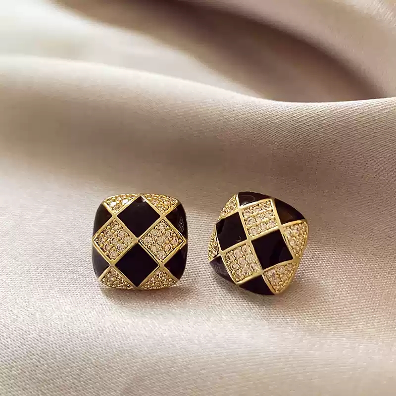 Chessboard pattern earrings