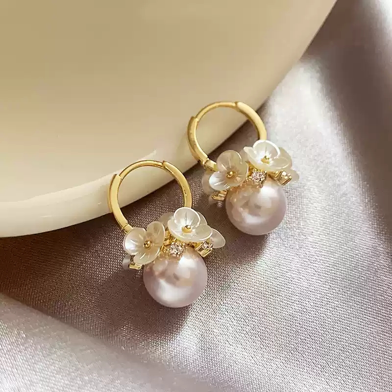 Flower Pearl Earrings