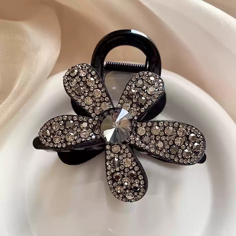 Diamond inlaid flower hair clip