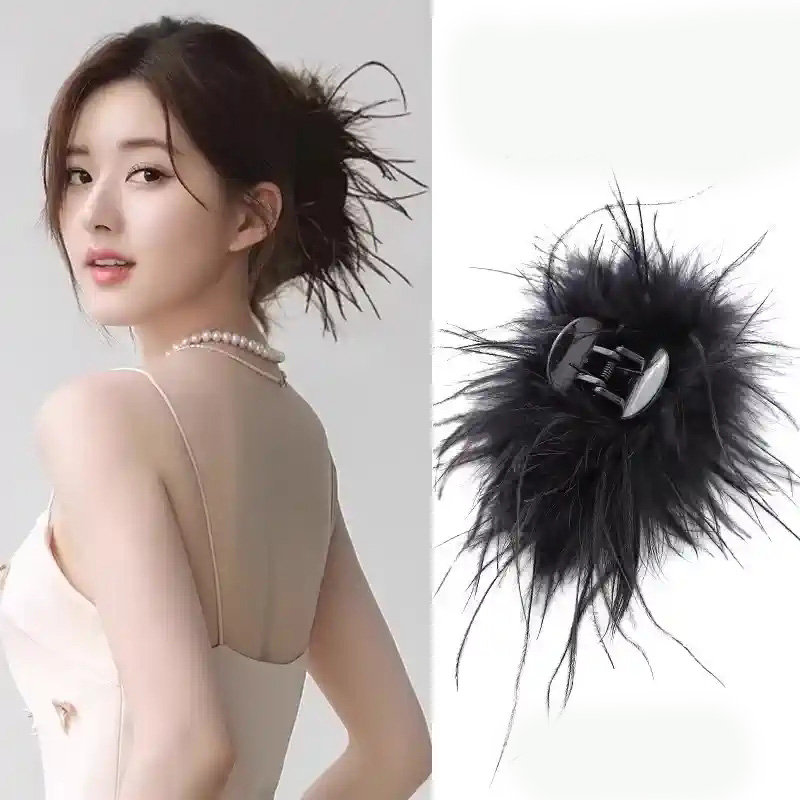 Black feather hair clip~Medium size about 8cm