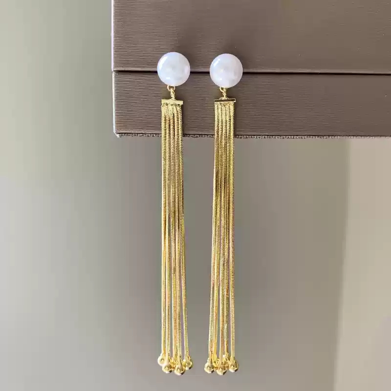 Tassel pearl earrings