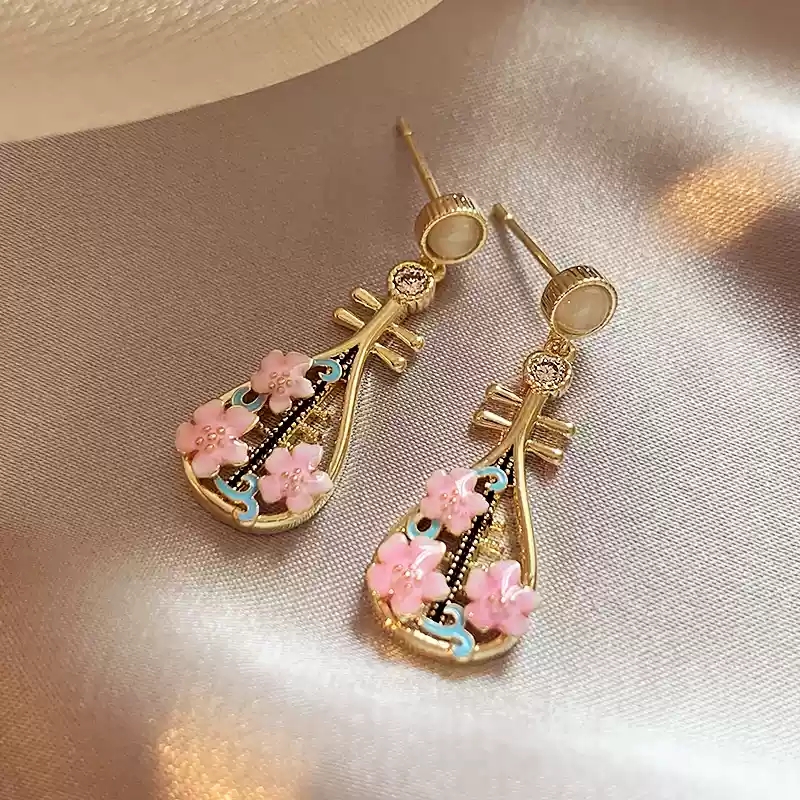 Peach blossom pipa earrings~