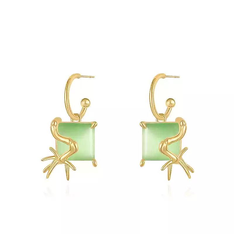 China-Chic Green Bamboo Earrings (Gold)