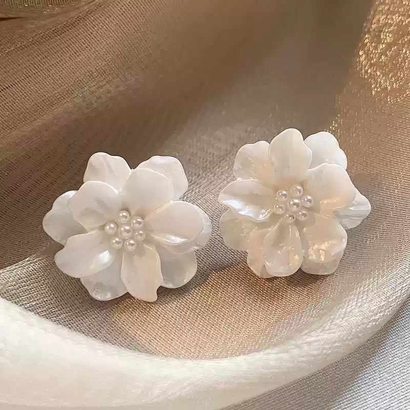 White flower earrings