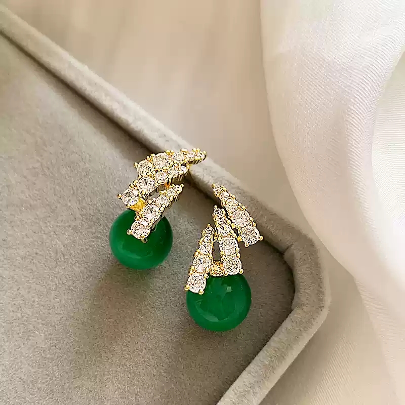 Zircon emerald earrings