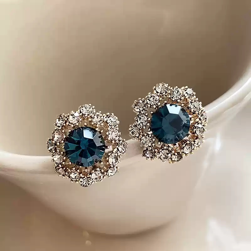 Sapphire retro earrings