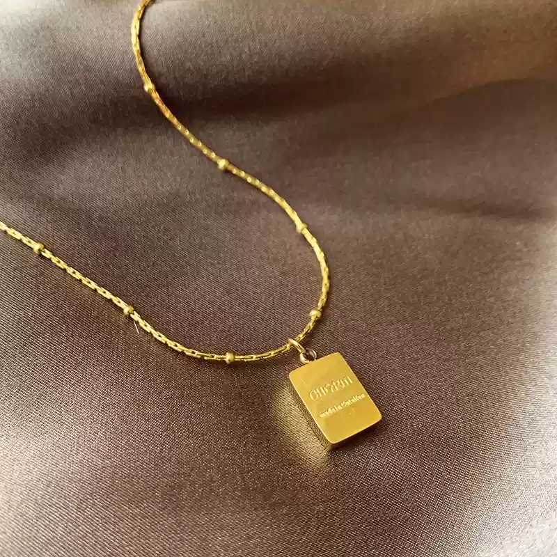 Small gold brick titanium steel necklace