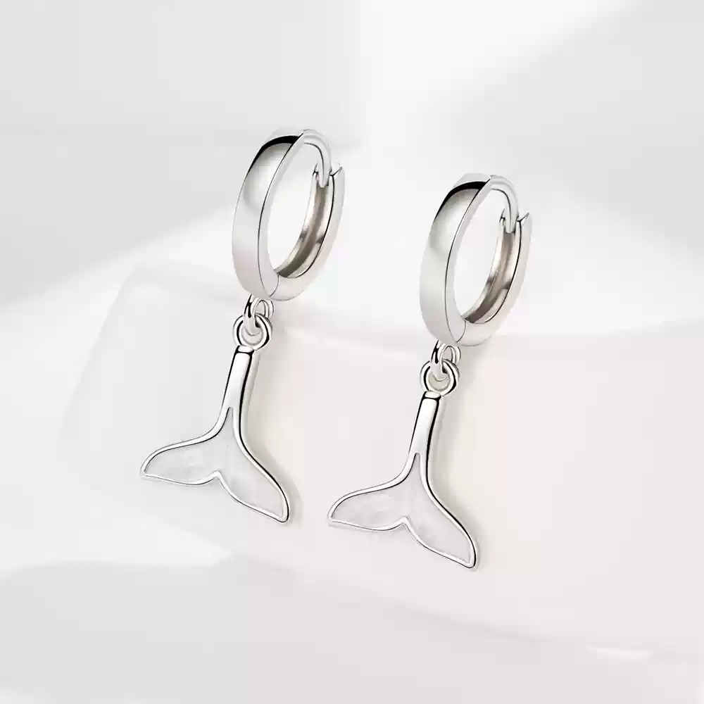 Fish Earrings (White Gold)