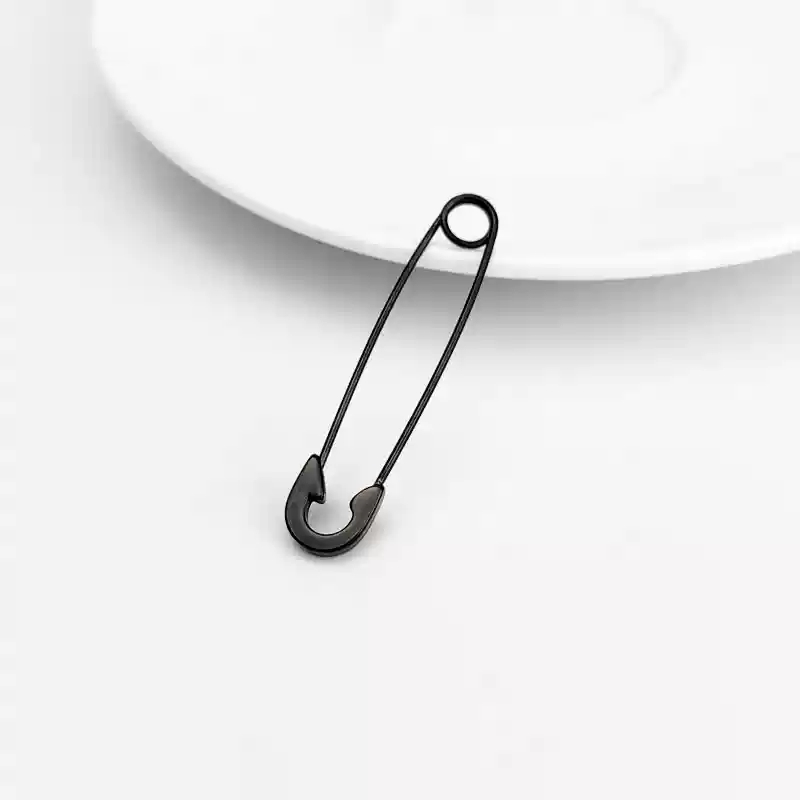 Pin earrings [black single]