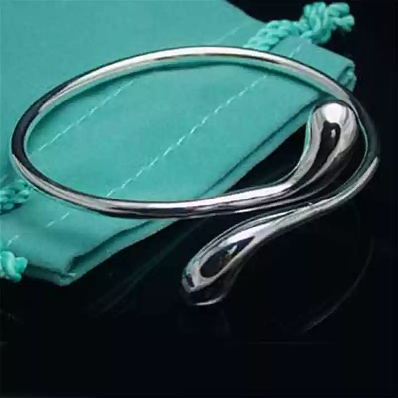 Elegant 925 Silver Cuff Bracelet with Twisting Bands