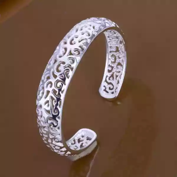 Sparkling 925 Silver Bracelet with Intricate Mesh Design