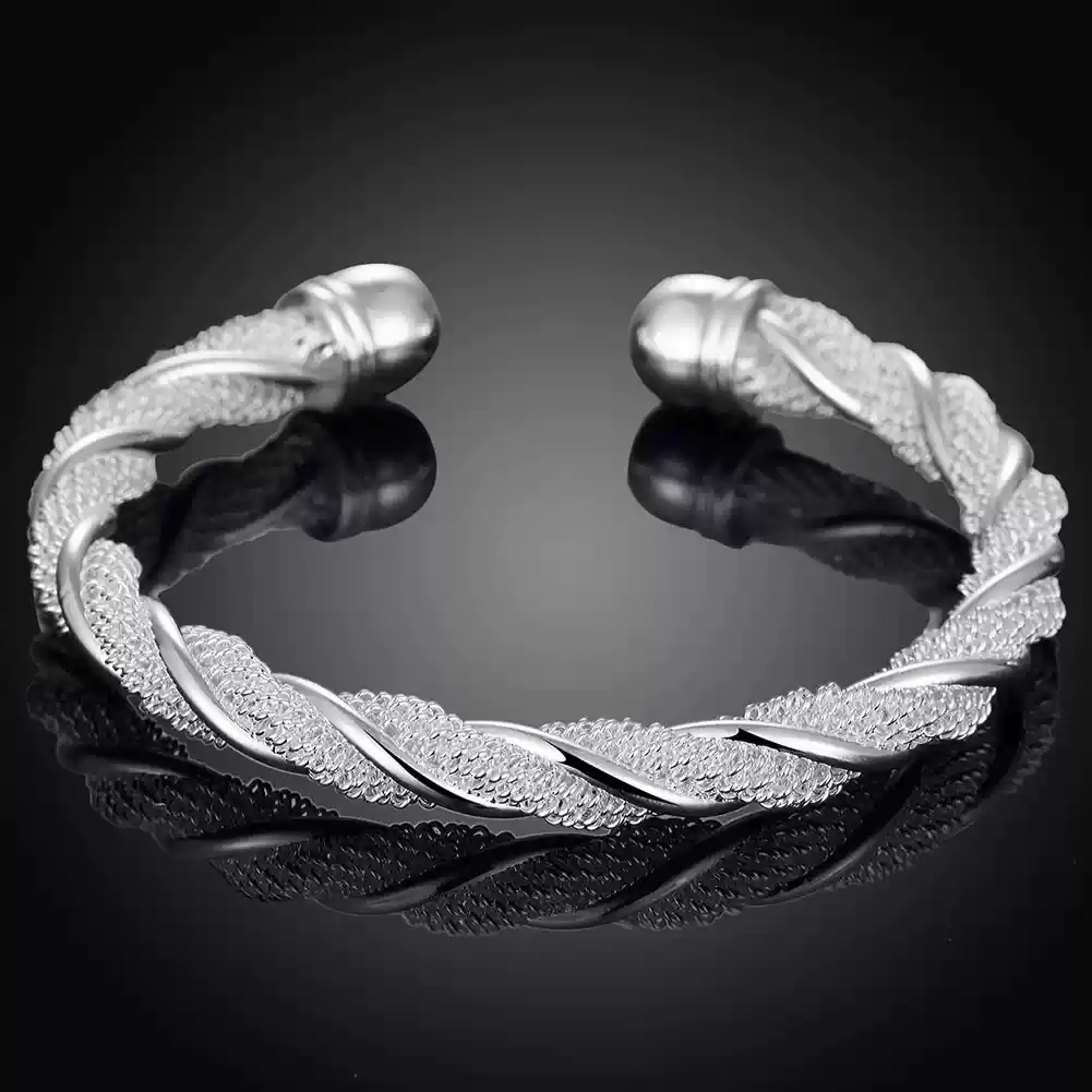 925 Silver Braided Cuff: A Stylish Blend of Texture and Shine