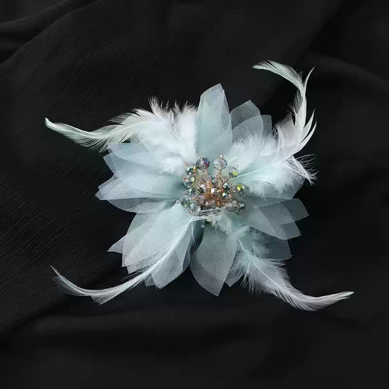 Light blue (suitable for both brooch and hair clip)