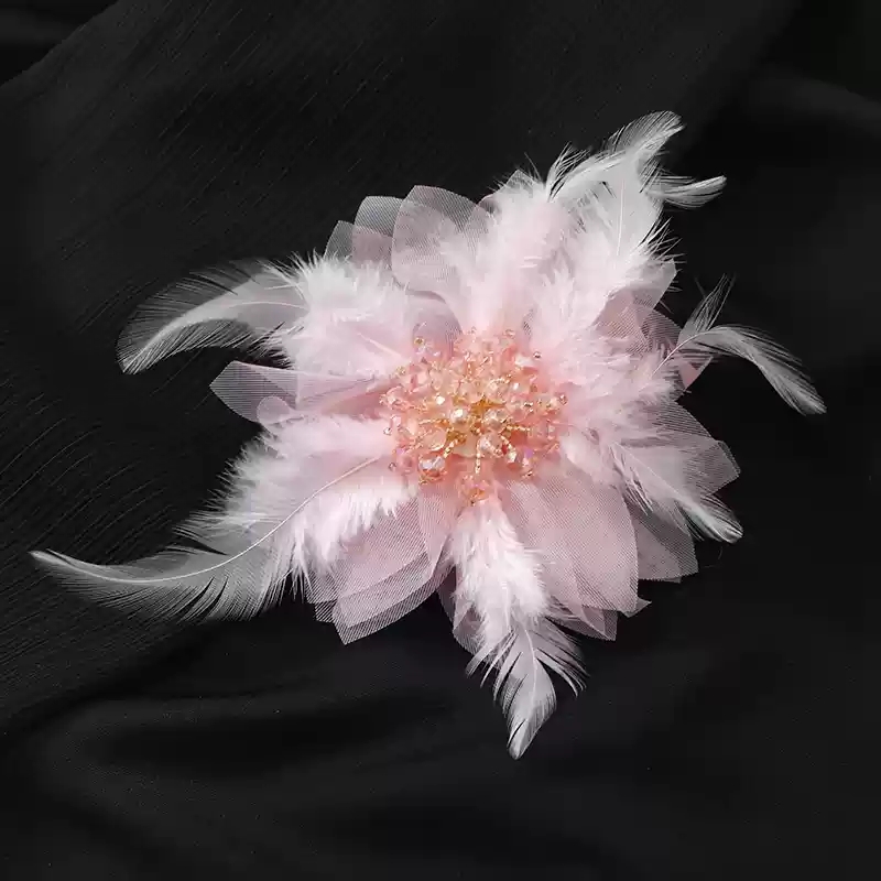 Light pink (suitable for both brooch and hair clip)