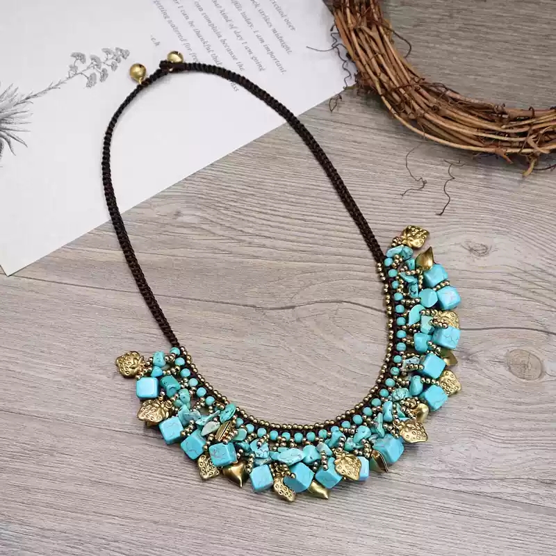 Square necklace (blue)