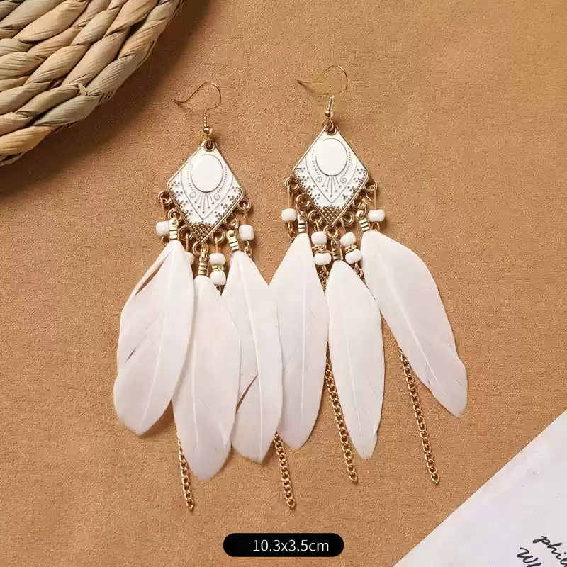 7-diamond tassel white feather