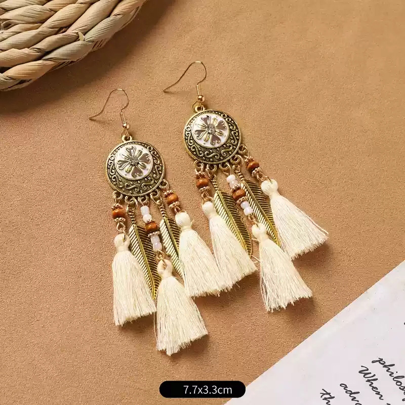 17- Small flower glazed rice white tassel