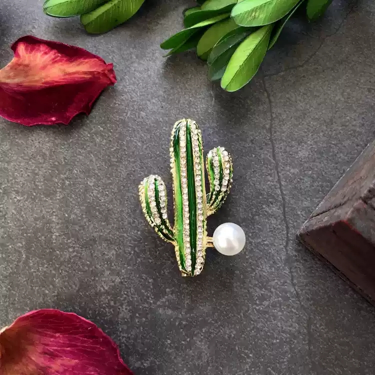 34- Micro inlaid pearl cactus