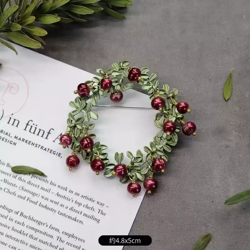 8-Cranberry Wreath