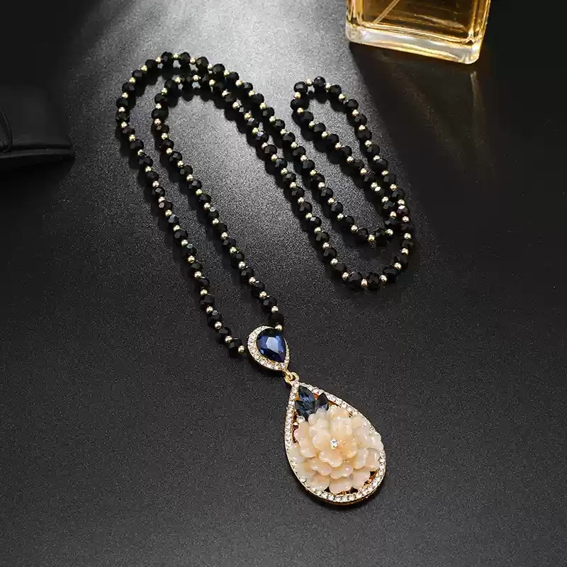 5-Crystal Chain (Blue Diamond Cat's Eye Stone Flower)